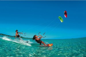 kitesurf, planche à voile, plongée, voile en Martinique vacances plongée, voile, kite-surf, planche à voile en Martinique